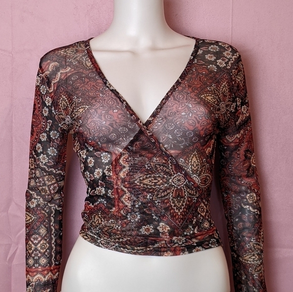 Daisy Street Dolls Kill Sheer Mesh Mixed Print Long Sleeve Wrap Top - Picture 1 of 10